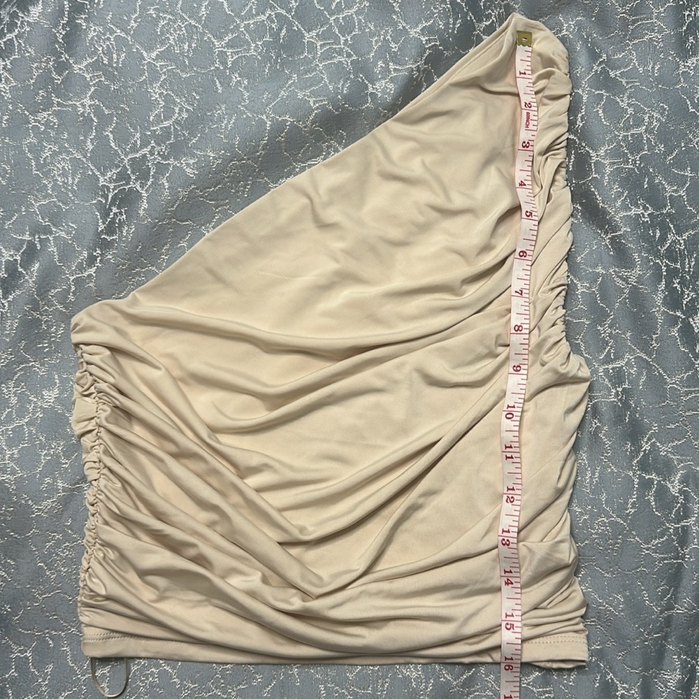 EXPRESS NWT ruched one shoulder crop top - Picture 2 of 9